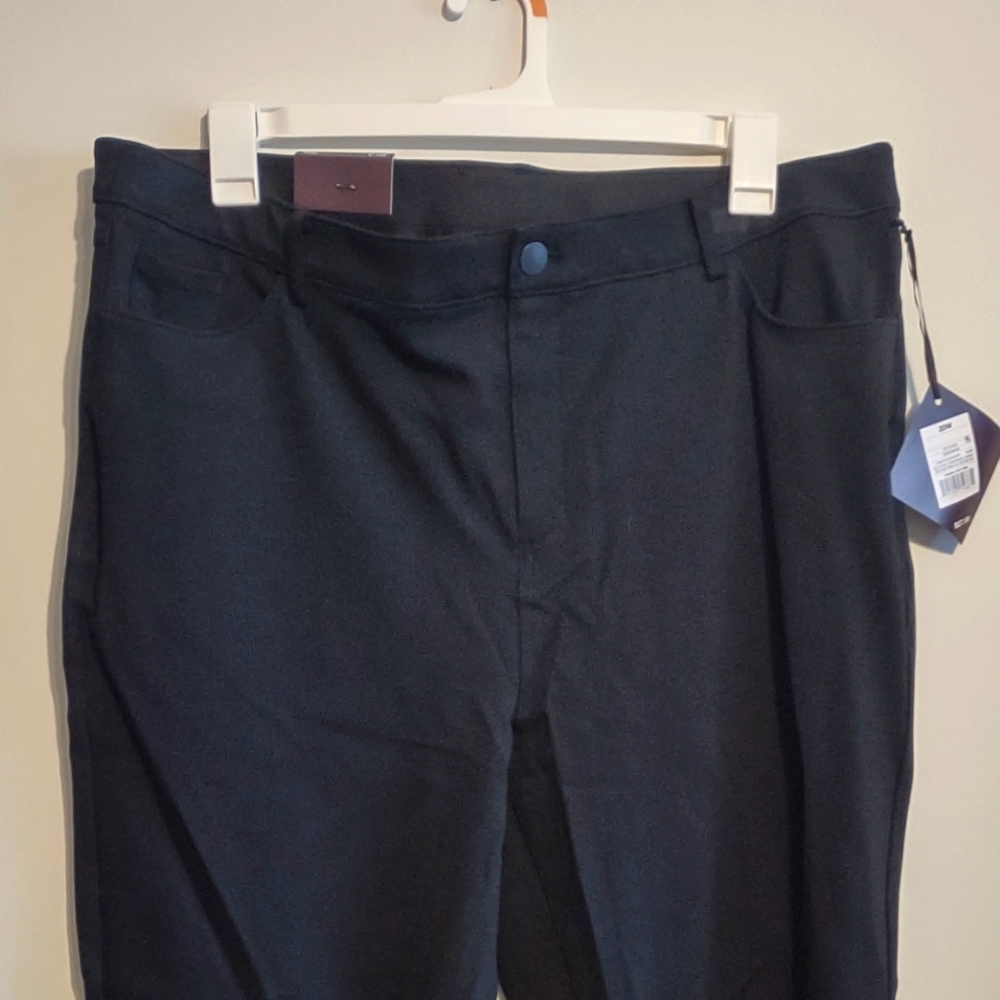 New women's black pants sz 20